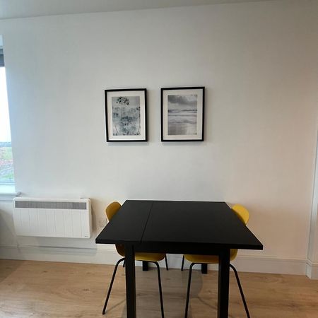 London Heathrow Airport Apartment Voyager House Terminal 12345 - Ev Electric And Parking Available! 히드로 외부 사진