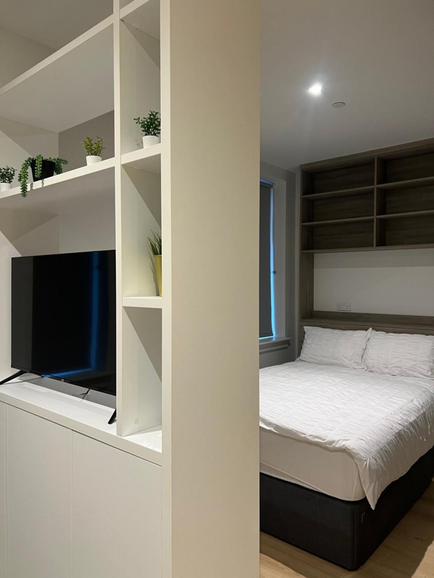London Heathrow Airport Apartment Voyager House Terminal 12345 - Ev Electric And Parking Available! 히드로 외부 사진