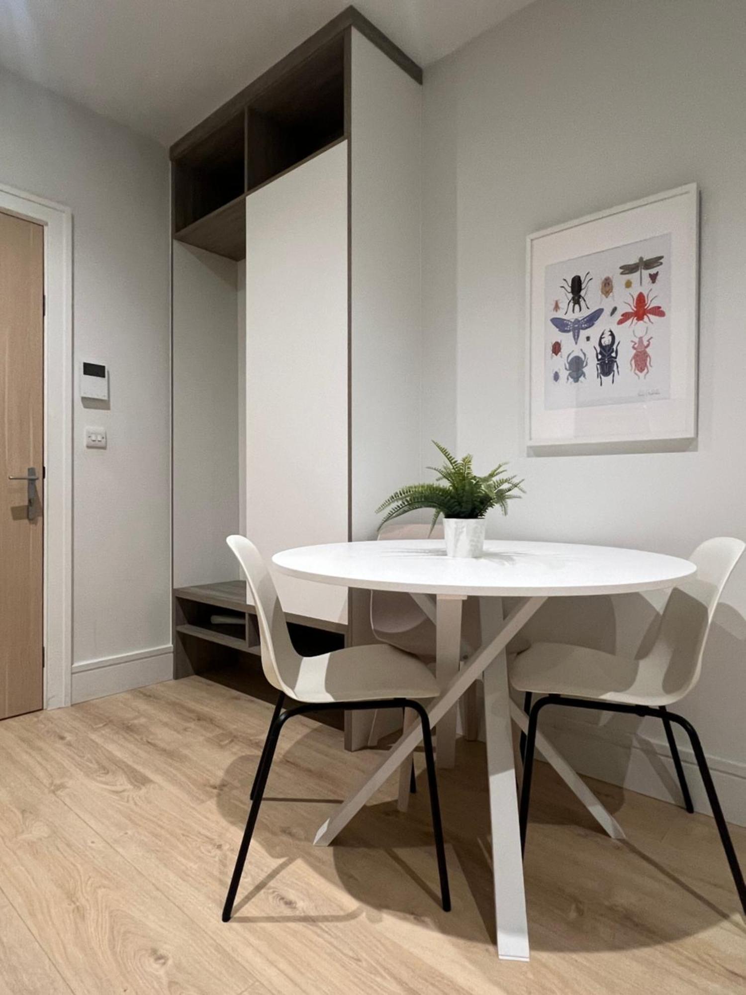 London Heathrow Airport Apartment Voyager House Terminal 12345 - Ev Electric And Parking Available! 히드로 외부 사진