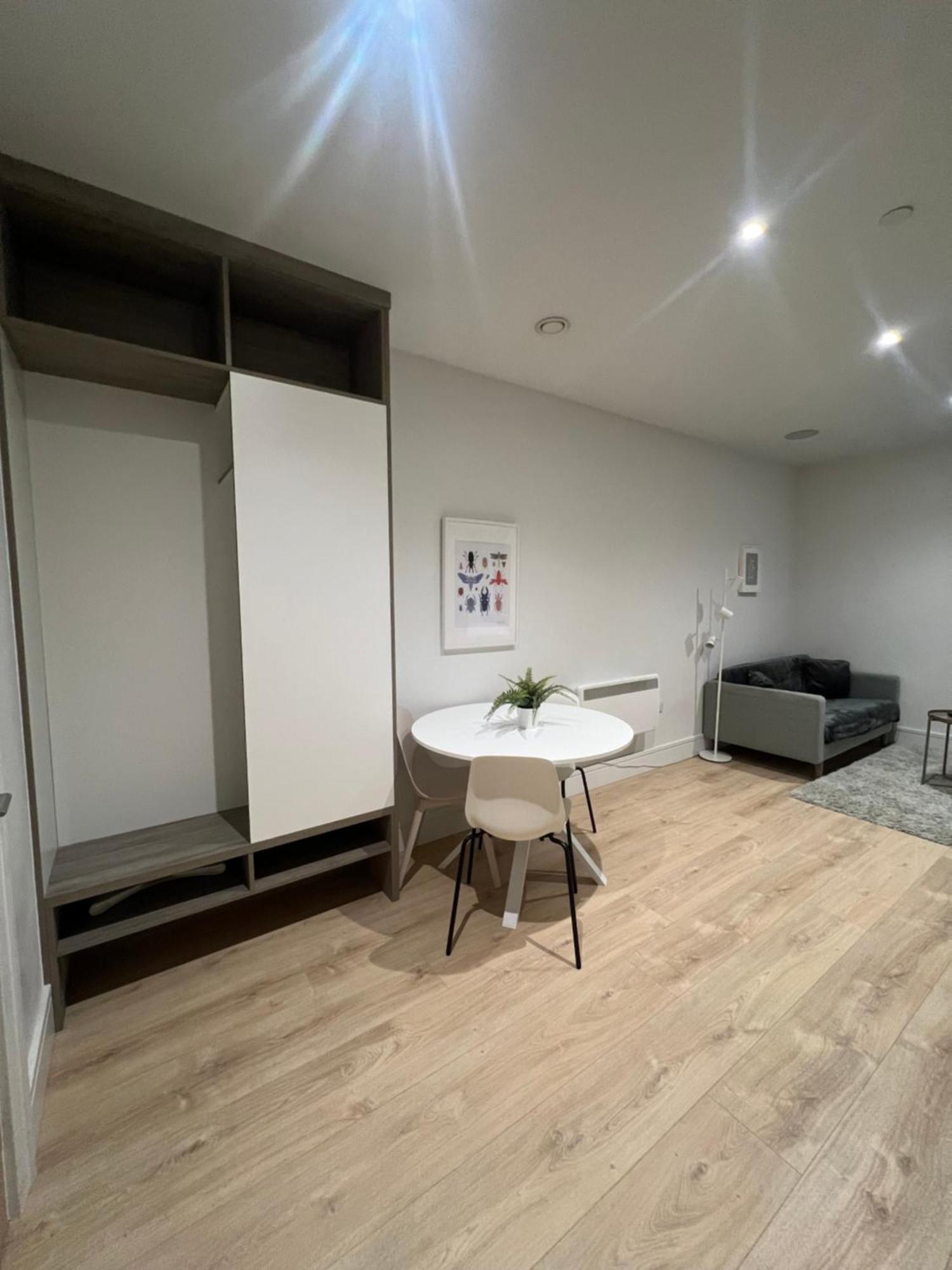 London Heathrow Airport Apartment Voyager House Terminal 12345 - Ev Electric And Parking Available! 히드로 외부 사진