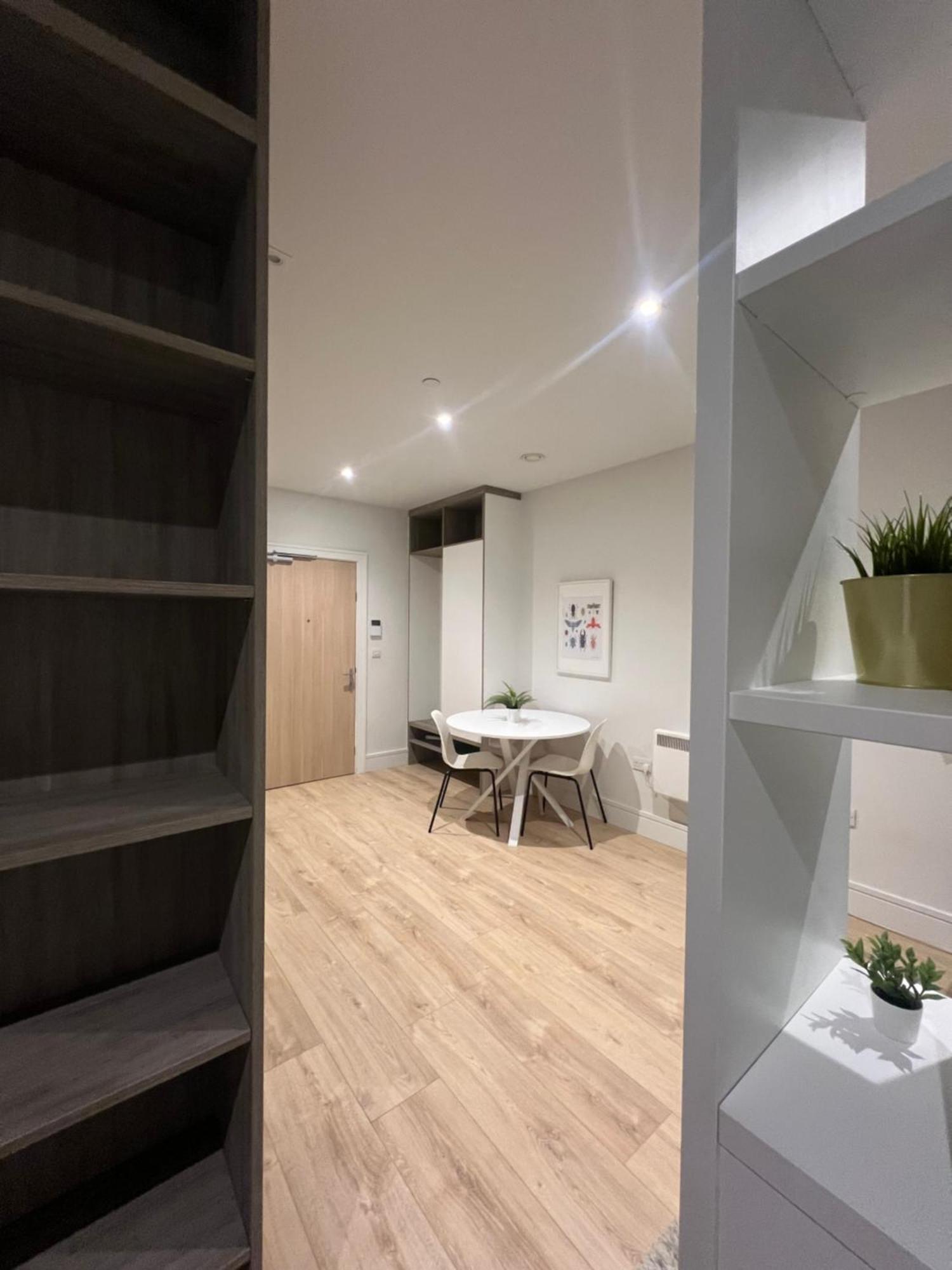 London Heathrow Airport Apartment Voyager House Terminal 12345 - Ev Electric And Parking Available! 히드로 외부 사진